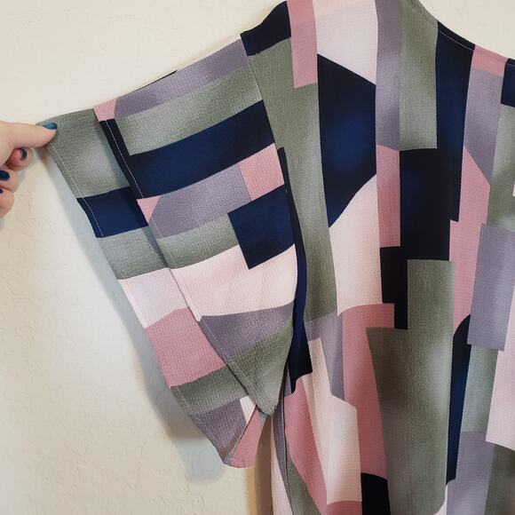 Bobeau Multicolor Geometric Abstract Double Ruffle Sleeve Boxy Blouse Size Small - Picture 5 of 9